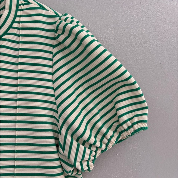 Entro Blouse with Classic Crew Neck - Picture 4 of 5